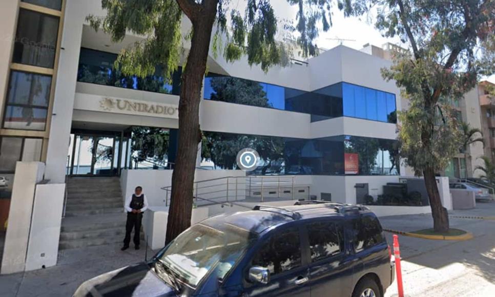 Narco agrede instalaciones de Uniradio en Tijuana